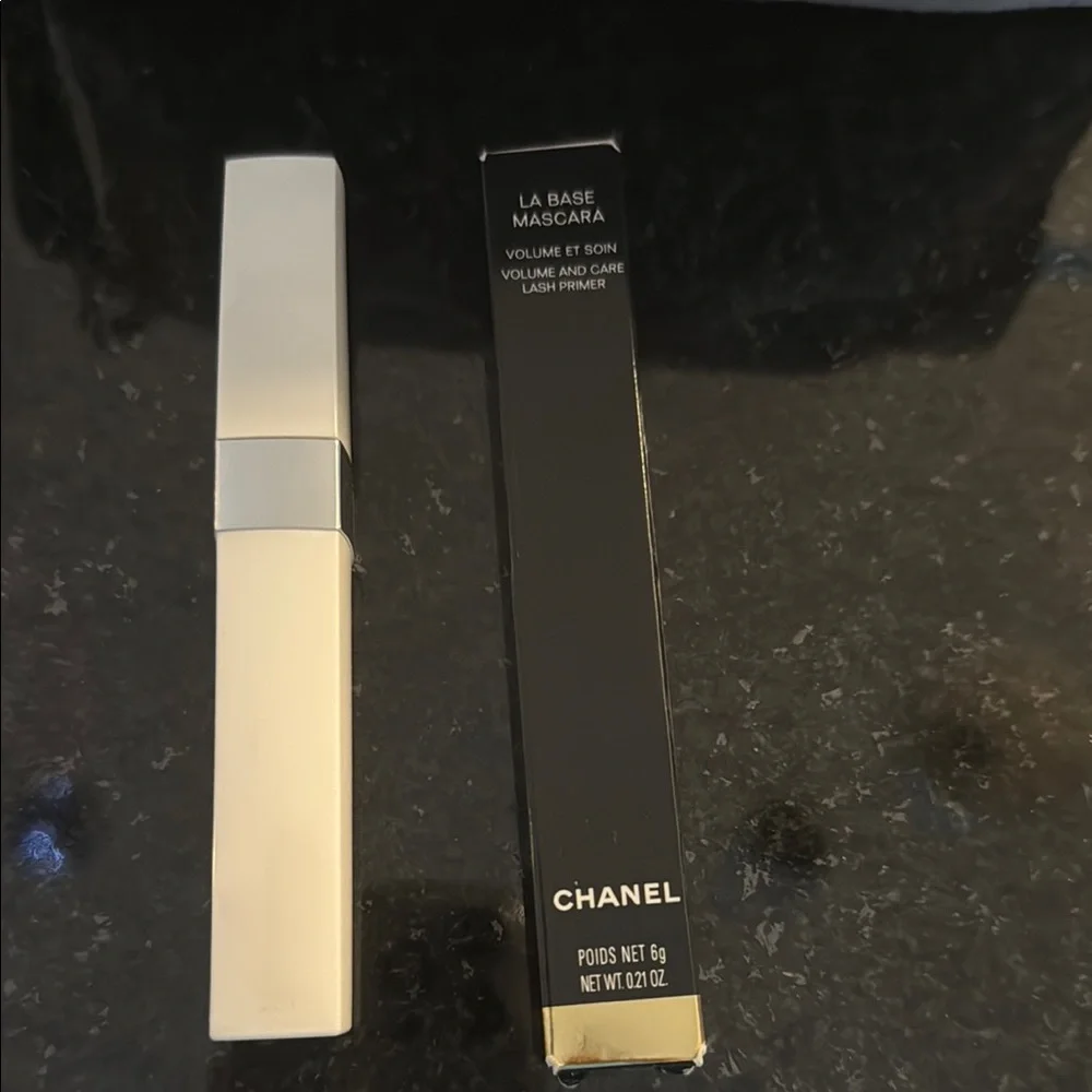CHANEL White Mascara for Bold Eye Definition